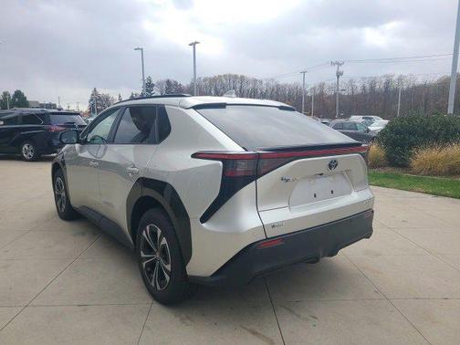 2024 Toyota bZ4X XLE