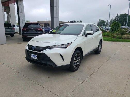 2022 Toyota Venza LE