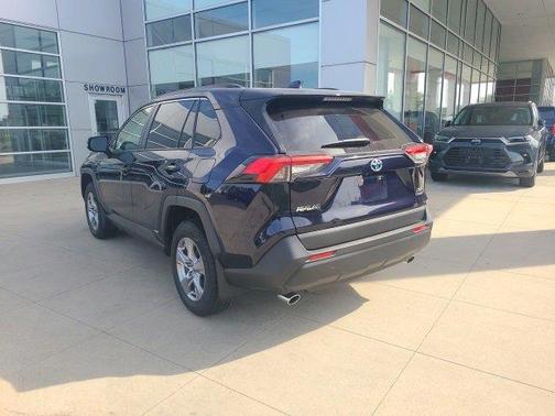 2023 Toyota RAV4 Hybrid XLE