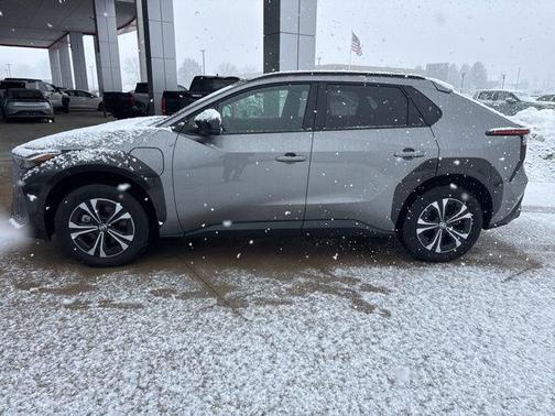 2024 Toyota bZ4X XLE