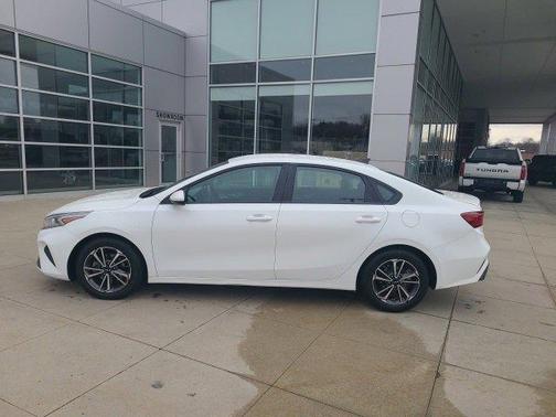 2022 Kia Forte LXS