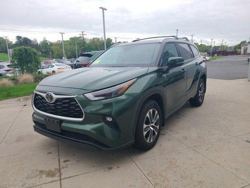 2023 Toyota Highlander XLE