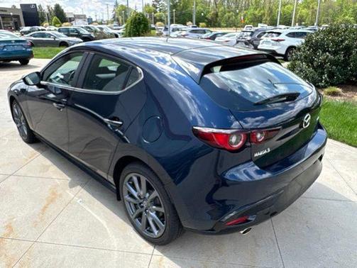 Deep Crystal Blue Mica 2023 Mazda Mazda3 2.5 S Select