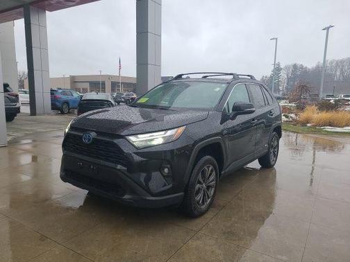2024 Toyota RAV4 Hybrid XLE Premium