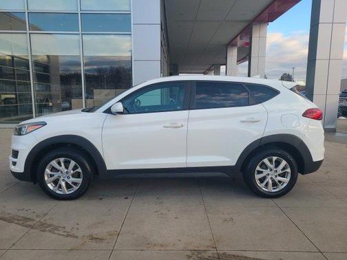 2020 Hyundai TUCSON SE