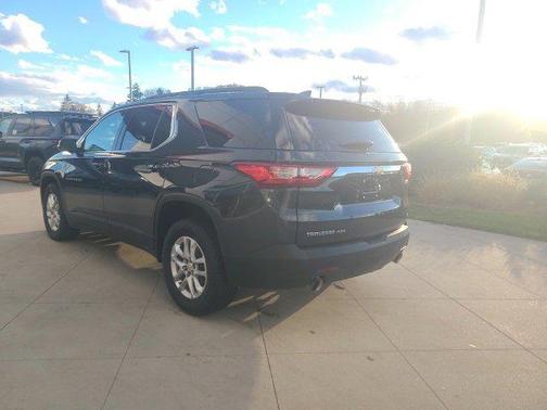 2020 Chevrolet Traverse LT Cloth