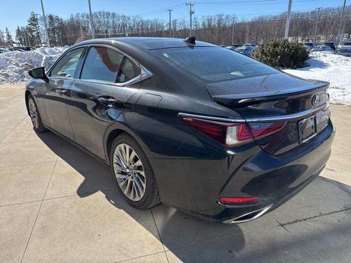2022 Lexus ES 350 Ultra Luxury
