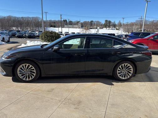 2022 Lexus ES 350 Ultra Luxury