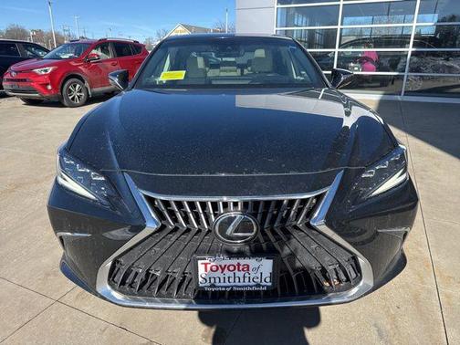 2022 Lexus ES 350 Ultra Luxury