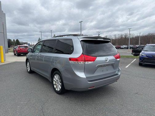 2014 Toyota Sienna LE