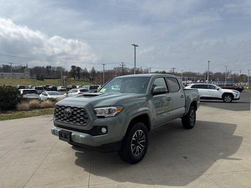 2022 Toyota Tacoma TRD Sport