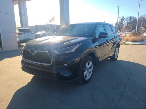 2023 Toyota Highlander Platinum