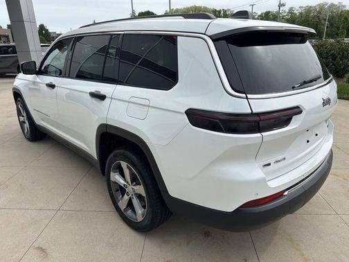 Bright White Clearcoat 2021 Jeep Grand Cherokee L Limited