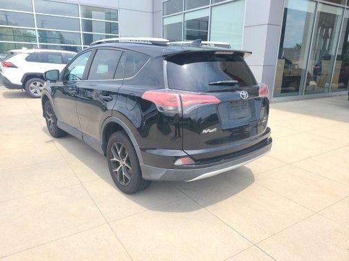 2016 Toyota RAV4 SE