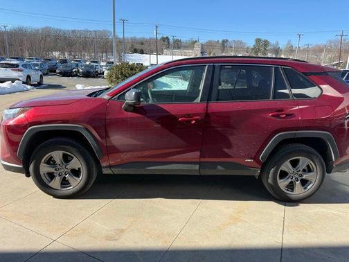 2025 Toyota RAV4 Hybrid LE