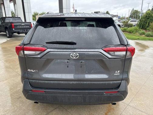 Magnetic Gray Metallic 2020 Toyota RAV4 LE