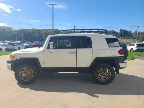 2012 Toyota FJ Cruiser Base