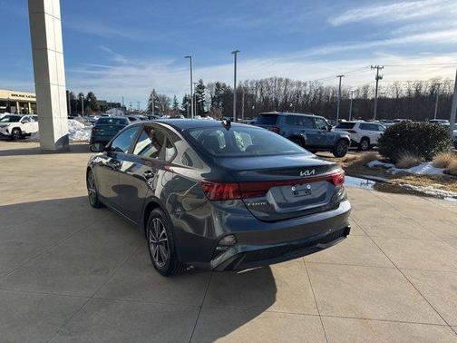 2022 Kia Forte LXS