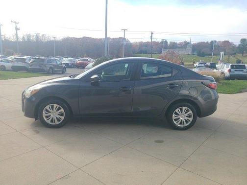 2019 Toyota Yaris Sedan L