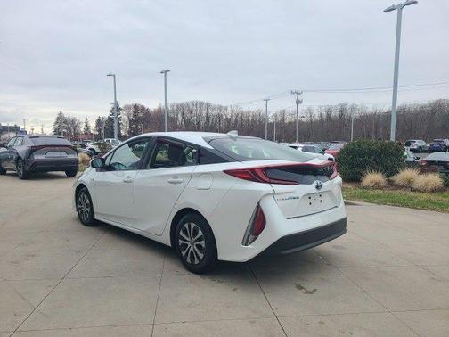 2022 Toyota Prius Prime LE
