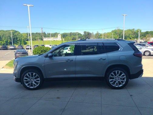 2024 GMC Acadia Denali