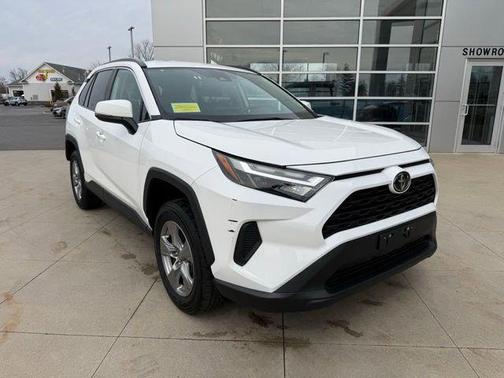 Ice Cap 2025 Toyota RAV4 XLE