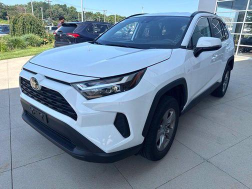 Ice 2025 Toyota RAV4 XLE