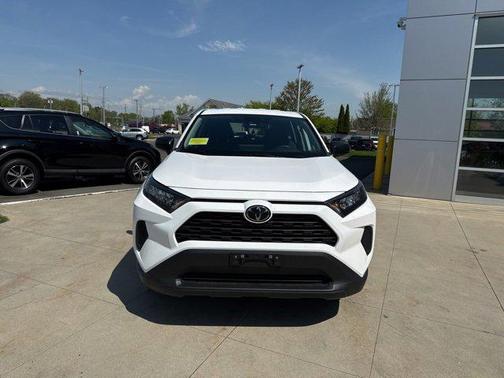 2022 Toyota RAV4 LE