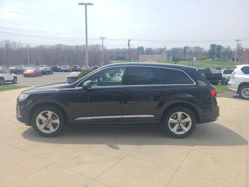 2021 Audi Q7 45 Premium