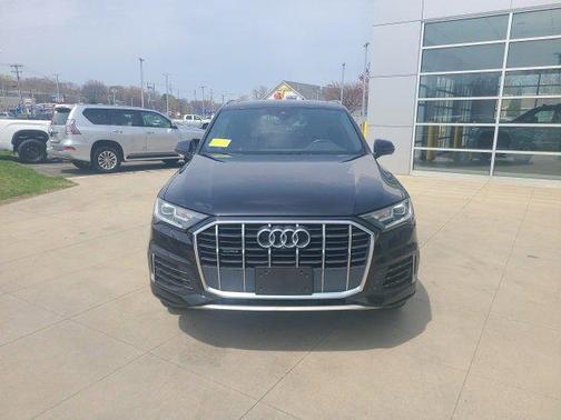 2021 Audi Q7 45 Premium