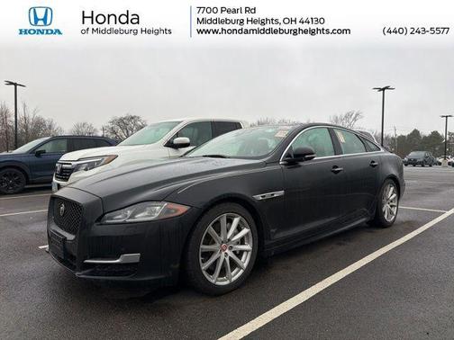 2018 Jaguar XJ XJ R-Sport