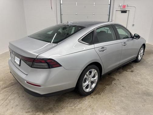 2025 Honda Accord LX 1.5T