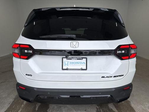 2026 Honda Pilot Black Edition