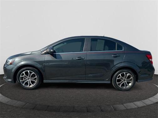 2020 Chevrolet Sonic FWD Sedan LT