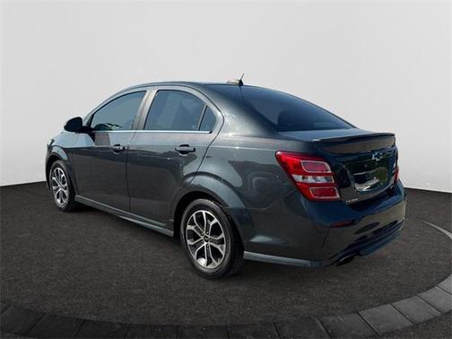 2020 Chevrolet Sonic FWD Sedan LT