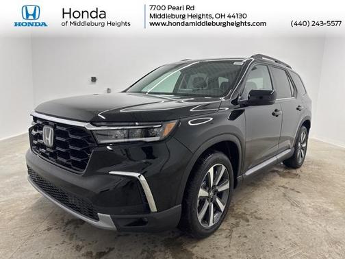 2025 Honda Pilot Touring 8-Passenger