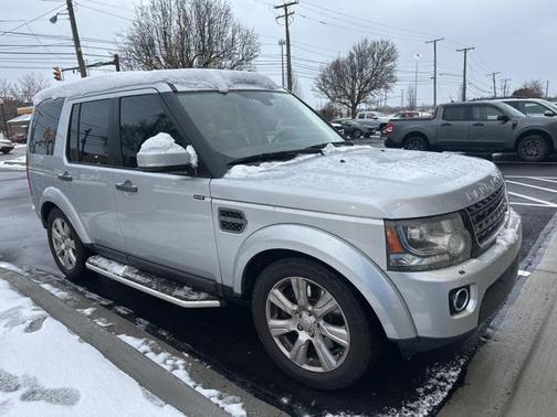 2016 Land Rover LR4 Base