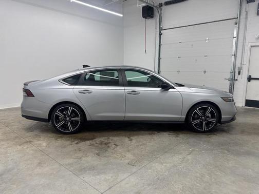 2025 Honda Accord Hybrid Base