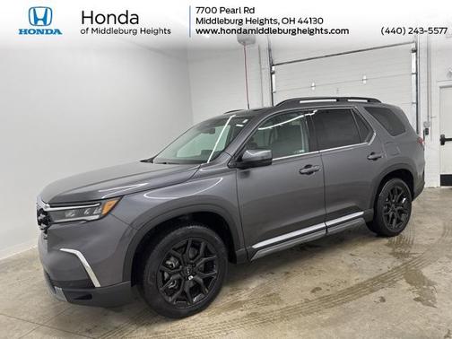 2025 Honda Pilot Touring 8-Passenger