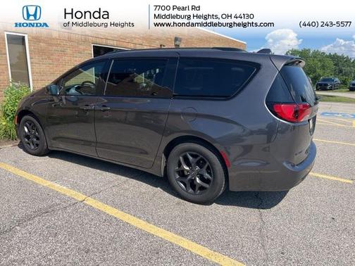 2018 Chrysler Pacifica Touring-L Plus