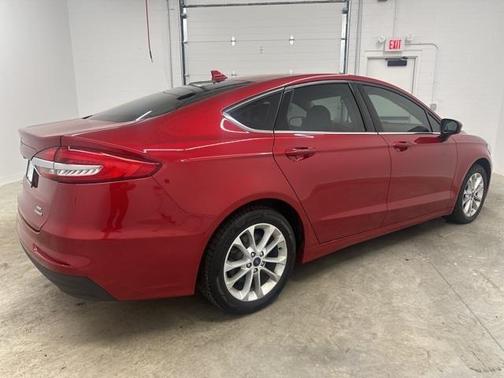 2020 Ford Fusion Hybrid SE