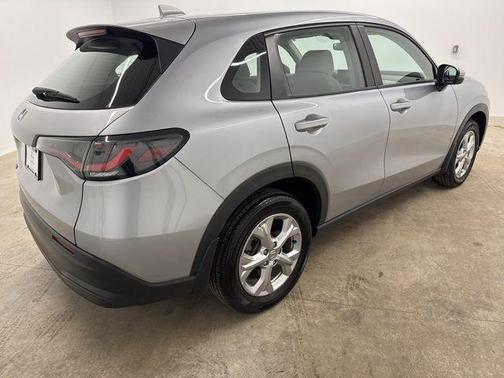 Lunar 2023 Honda HR-V LX