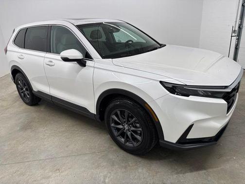 Platinum White Pearl 2026 Honda CR-V