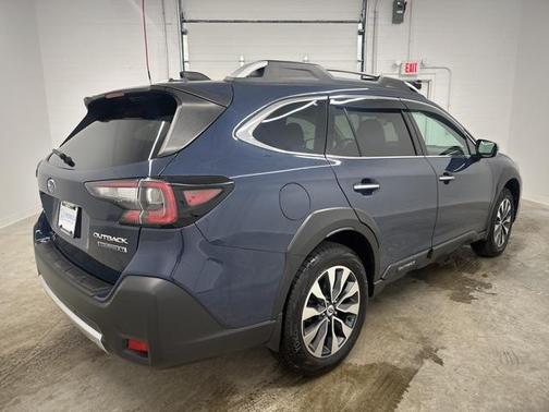 2023 Subaru Outback Touring XT