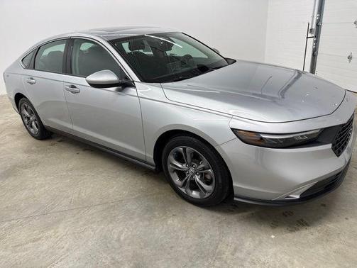 Solar Silver Metallic 2024 Honda Accord EX
