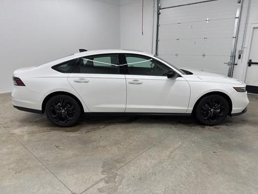 2025 Honda Accord Sport SE 1.5T