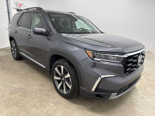 Modern Steel Metallic 2025 Honda Pilot Elite