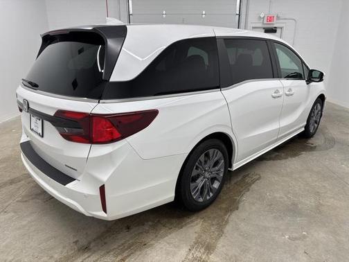 2025 Honda Odyssey Touring