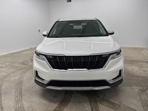 2022 Kia Carnival LX