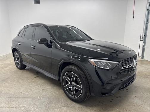 2025 Mercedes-Benz GLC 300 4MATIC